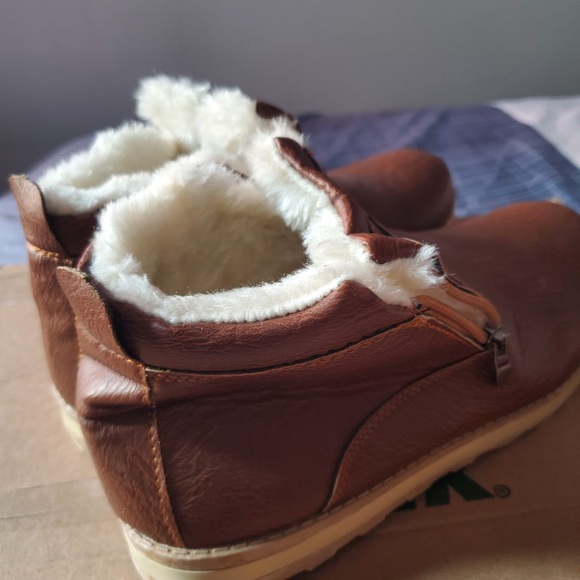 Brown Leather Ankle Boots with Fur Lining - Picture 2 of 5